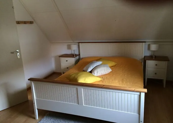 Julia 148 * Callantsoog