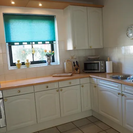 Dom wakacyjny Julia 148 *